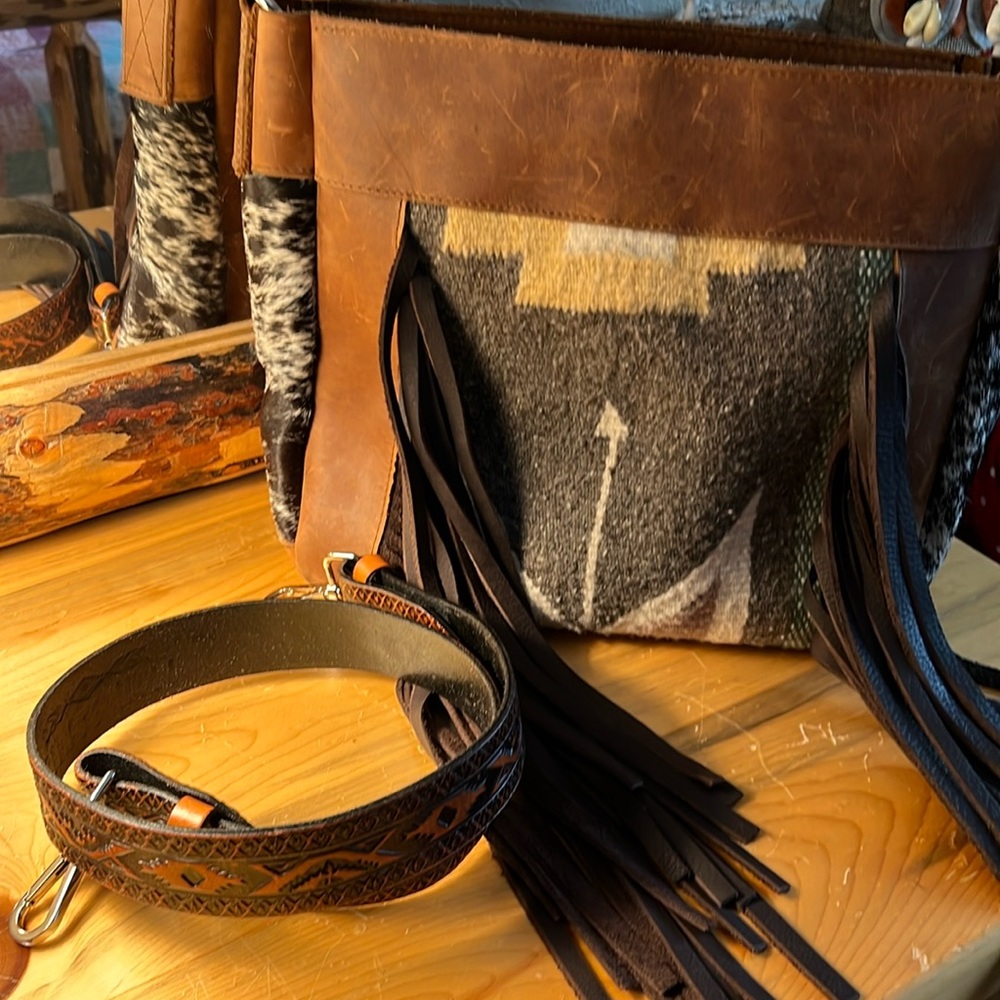 Fringe Hill Design crossbody Saddle Puebla Mesa cowhide WEEKEND SALE 🎉🥳🎉